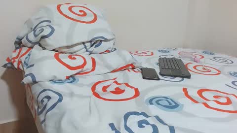 Snapshot of blakeshatter chatting on January 15, 2025, 5:47 pm blakeshatter online show from January 15, 2025, 5:47 pm