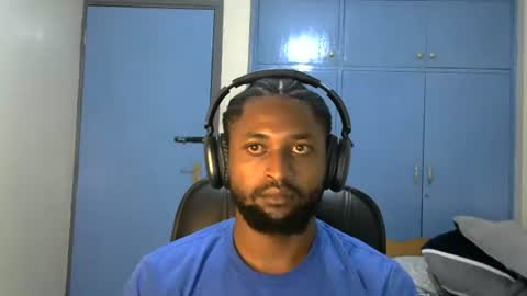 blakmoufaka online show from October 18, 2025, 6:41 pm