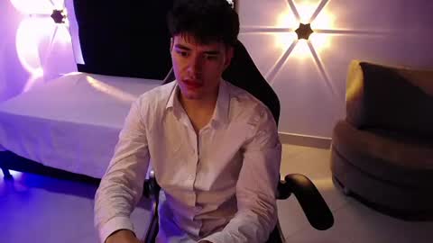 Snapshot of blakzen_ chatting on June 24, 2026, 12:53 am Blakzen online show from June 24, 2026, 12:53 am
