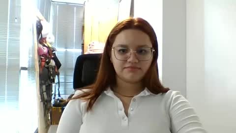 Lary online show from November 10, 2025, 3:55 pm