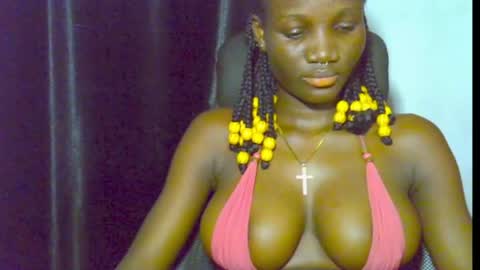 Snapshot of blaq_melanin chatting on June 25, 2026, 4:22 pm nikky00 online show from June 25, 2026, 4:22 pm
