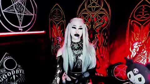   online show from November 28, 2025, 12:41 pm