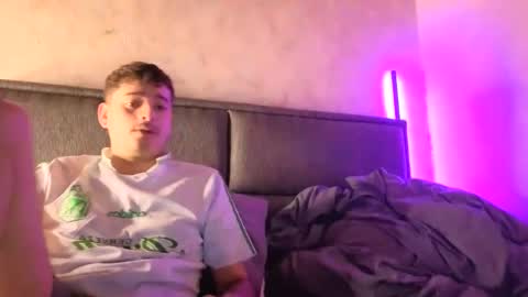 Snapshot of blathor30 chatting on March 15, 2026, 4:35 pm blathor and friends online show from March 15, 2026, 4:35 pm