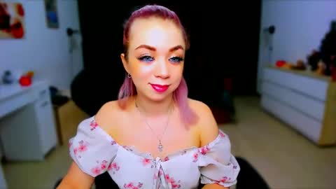 Nicole online show from January 16, 2025, 8:43 am