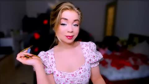 Nicole online show from March 2, 2026, 4:47 am