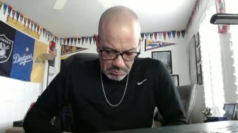Snapshot of blk_nthick chatting on December 17, 2024, 6:42 pm blk_nthick online show from December 17, 2024, 6:42 pm