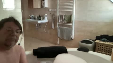 BlIdoL online show from November 7, 2025, 8:03 am