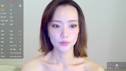 YoYo online show from October 13, 2025, 1:38 am