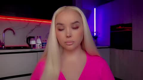 Lana online show from January 19, 2025, 3:50 am