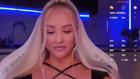 Lana online show from April 19, 2026, 2:11 am