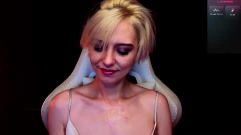 Snapshot of blond_ice_ann chatting on July 11, 2026, 9:05 pm blond_ice_ann online show from July 11, 2026, 9:05 pm