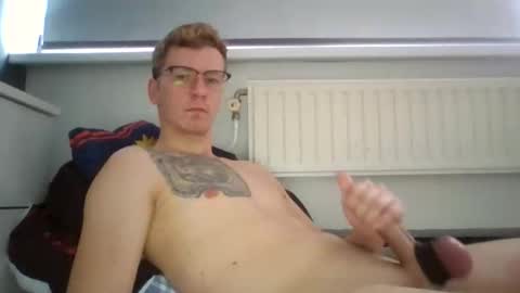 Snapshot of blondapollonl chatting on December 21, 2025, 11:17 am Apollo online show from December 21, 2025, 11:17 am