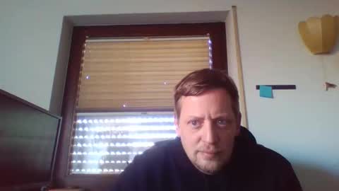 blonde32m online show from January 14, 2025, 1:28 pm