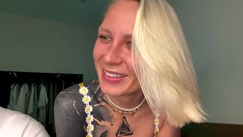 Snapshot of blonde_fuck_couple chatting on June 16, 2026, 5:54 am blonde_fuck_couple online show from June 16, 2026, 5:54 am