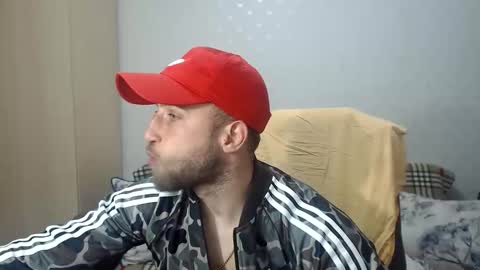 Snapshot of blondeagle chatting on May 28, 2026, 8:39 pm Mr Blond online show from May 28, 2026, 8:39 pm