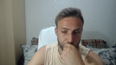 Snapshot of blondeagle chatting on June 18, 2026, 8:13 pm Mr Blond online show from June 18, 2026, 8:13 pm