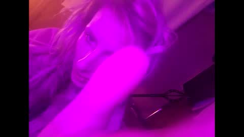 Gia  online show from March 1, 2025, 4:47 am