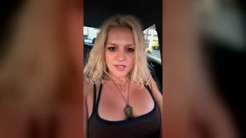 Snapshot of blondestuff4k chatting on August 5, 2026, 12:24 am blondestuff4k online show from August 5, 2026, 12:24 am