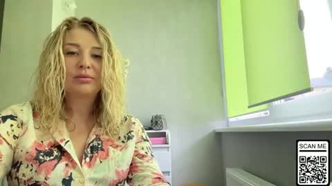 Snapshot of blondie_xoxoxo chatting on July 20, 2026, 11:56 am blondie_xoxoxo online show from July 20, 2026, 11:56 am