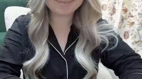 Snapshot of blondymargaret chatting on February 23, 2025, 4:24 pm blondymargaret online show from February 23, 2025, 4:24 pm