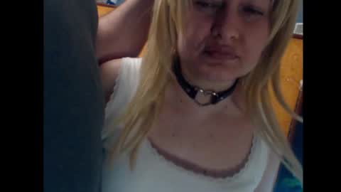 Snapshot of blontsex chatting on March 10, 2026, 11:10 pm Blontsex online show from March 10, 2026, 11:10 pm