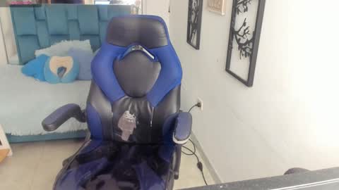 bloom_winxx online show from February 27, 2026, 4:12 am