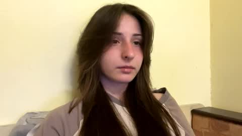 bloomsakuraa online show from April 7, 2026, 4:51 pm