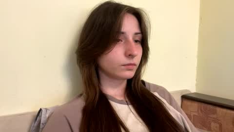 bloomsakuraa online show from April 16, 2026, 3:46 pm