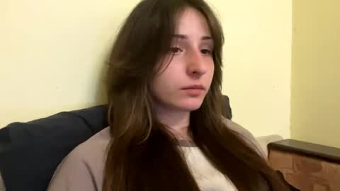 bloomsakuraa online show from April 19, 2026, 5:12 pm