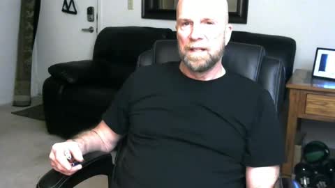 Snapshot of blowjobbuddy4you chatting on March 21, 2026, 11:37 am BlowJobBuddy online show from March 21, 2026, 11:37 am