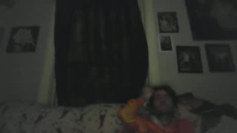 Snapshot of blowme19866 chatting on January 22, 2025, 1:10 am blowme19866 online show from January 22, 2025, 1:10 am