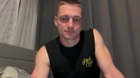Snapshot of blue_eyed_beau chatting on April 17, 2026, 3:09 am Beau online show from April 17, 2026, 3:09 am