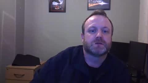 Snapshot of blue_eyes_paul chatting on March 29, 2026, 2:44 am blue_eyes_paul online show from March 29, 2026, 2:44 am