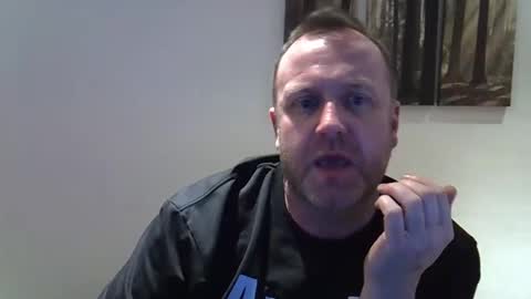 Snapshot of blue_eyes_paul chatting on April 8, 2026, 2:11 am blue_eyes_paul online show from April 8, 2026, 2:11 am