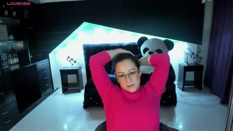 Snapshot of blue_grey_ chatting on October 28, 2025, 4:05 am Blue online show from October 28, 2025, 4:05 am