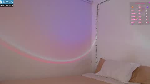 Snapshot of blue_nebula chatting on April 21, 2026, 2:48 am Blue online show from April 21, 2026, 2:48 am