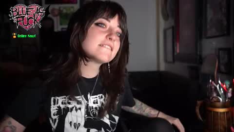 Blue online show from February 4, 2026, 2:39 am