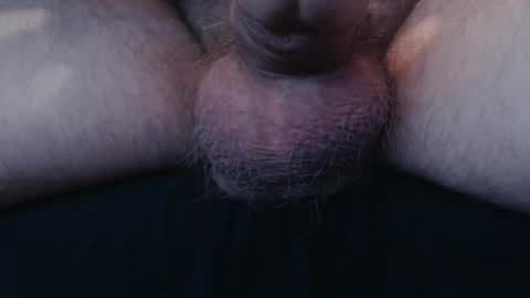 bluebee420 online show from March 28, 2026, 8:03 am