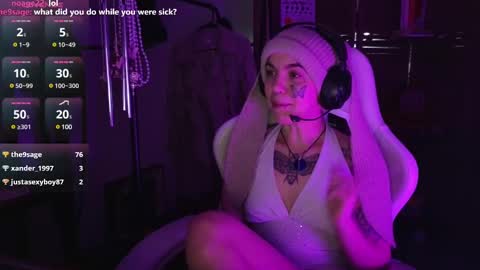 Snapshot of bluedweeb chatting on February 27, 2025, 8:06 am Blue online show from February 27, 2025, 8:06 am