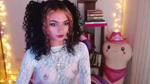 Im Abril .. Nice to meet you  thumb up me please its important  INDEPENDENT MODEL online show from October 22, 2025, 11:37 pm