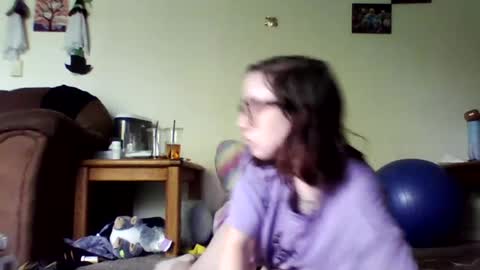 Blueeyedbeauty online show from June 15, 2026, 7:27 pm