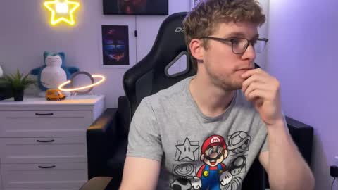 blueeyedtallguy online show from December 6, 2024, 1:07 am