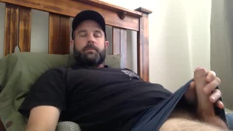 Snapshot of blueeyes705 chatting on December 6, 2024, 5:31 am blueeyes705 online show from December 6, 2024, 5:31 am