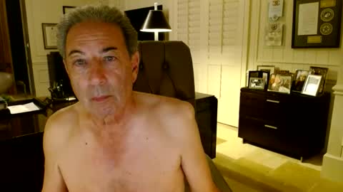 blueisles online show from June 1, 2026, 12:56 am
