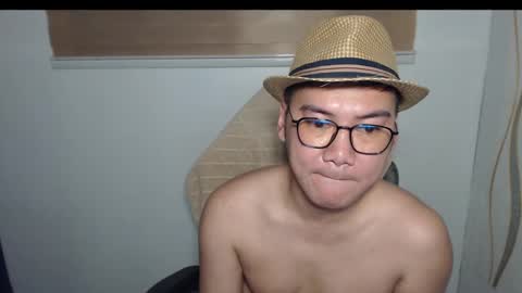 Snapshot of blueranger27 chatting on March 5, 2025, 4:34 am Andy Tan online show from March 5, 2025, 4:34 am