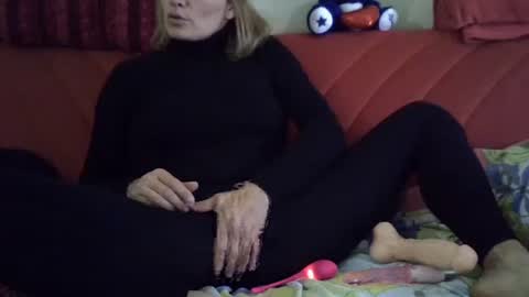 Blueviolet78 and.. online show from March 9, 2025, 1:59 pm