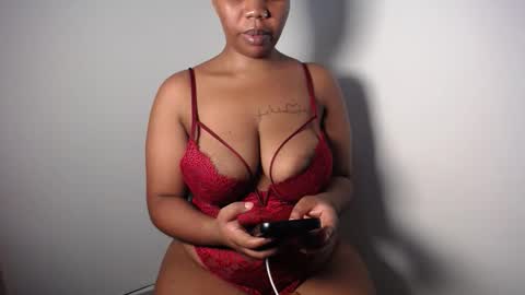 Snapshot of blueyivy chatting on June 4, 2026, 1:06 pm Babygirl online show from June 4, 2026, 1:06 pm