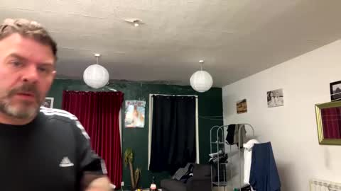 Snapshot of blueylouie8383 chatting on December 15, 2024, 12:51 am Blueyloey online show from December 15, 2024, 12:51 am