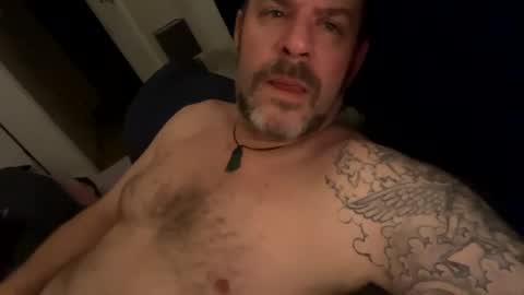 Snapshot of blueylouie8383 chatting on December 22, 2024, 4:50 am Blueyloey online show from December 22, 2024, 4:50 am