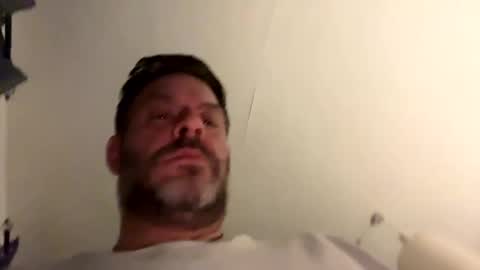 Snapshot of blueylouie8383 chatting on January 15, 2025, 2:38 am Blueyloey online show from January 15, 2025, 2:38 am